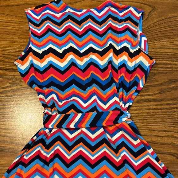 Leota Finnely Faux Wrap Tie Chevron Dress - Picture 4 of 7